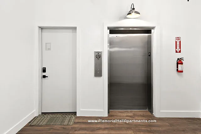 4 E Main St #201 — Photo 20