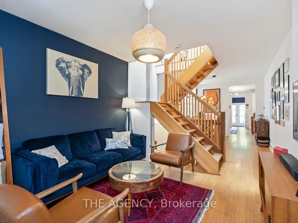 110 Hastings Ave, Toronto, ON M4L 2L2