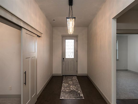 4th image of 2653 W 44th Pl