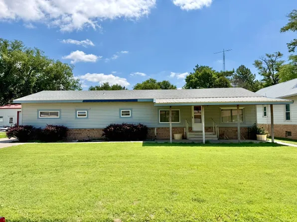 319 Illinois Ave, Brewster, KS 67732