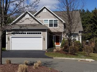 11 Rushbrooke Ln, Shelton, CT 06484
