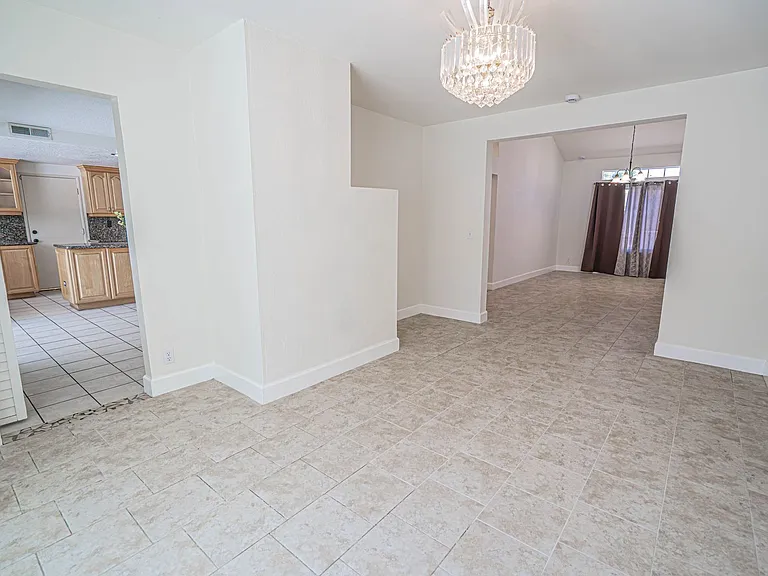 27727 Spandau Dr — Photo 7