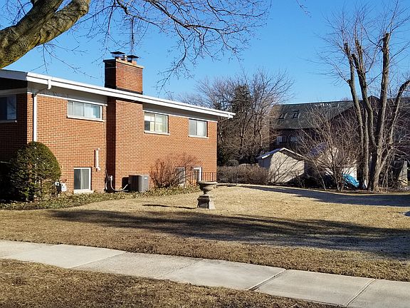 3rd image of 6651 N Dowagiac Ave