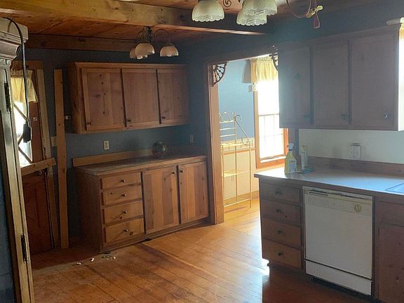 3rd image of 1008 Blodgett Dr