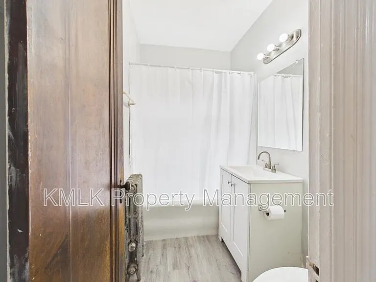 1352 Kenilworth Ave — Photo 21