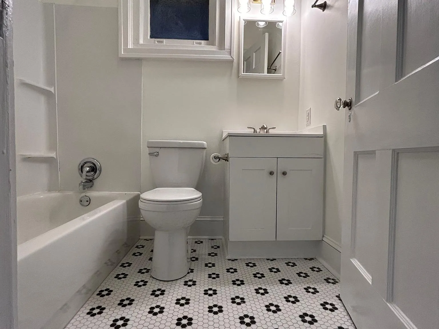 2 bed, 1400 sqft, $1,550 — Photo 4