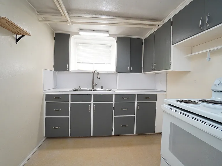 2506 W Woodlawn Ave #4 — Photo 8