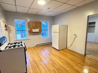 16-18 Walnut St FLOOR 2, Lowell, MA 01852