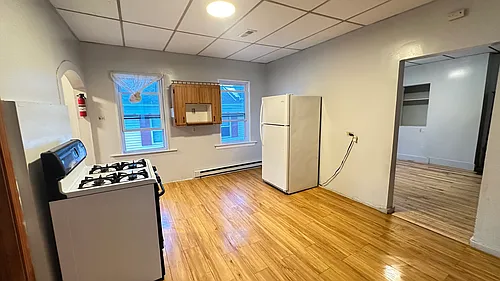 16-18 Walnut St #2 Photo 1
