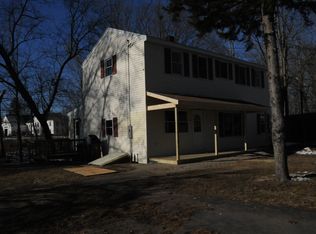 8 Jordan St, Saco, ME 04072