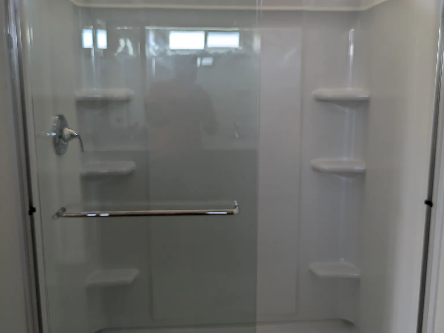 4 bed, 2172 sqft, $3,000 — Photo 3