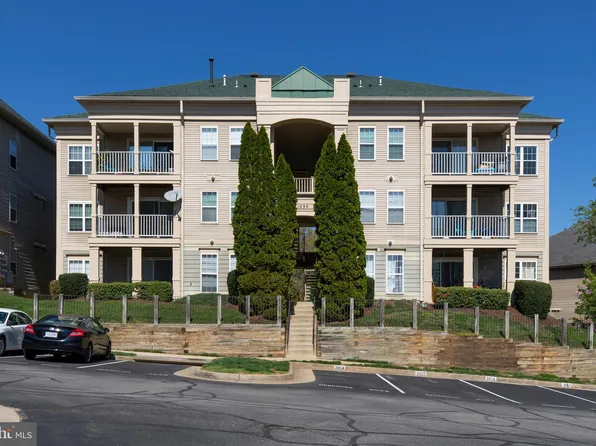 1055 Gardenview Loop APT 402, Woodbridge, VA 22191