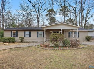 405 Sobotka St SW, Hartselle, AL 35640