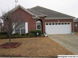 464 Daventry Cir, Calera, AL 35040