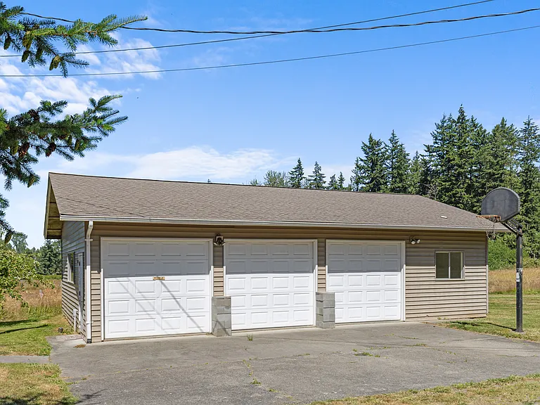 4109 S Reddick Rd — Photo 52