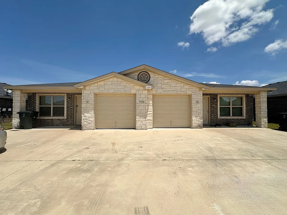 4306 Ivory Ln