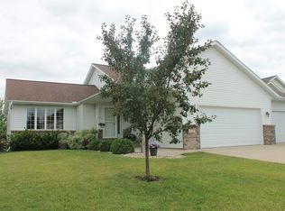 117 Waynesborough Way, Mankato, MN 56001
