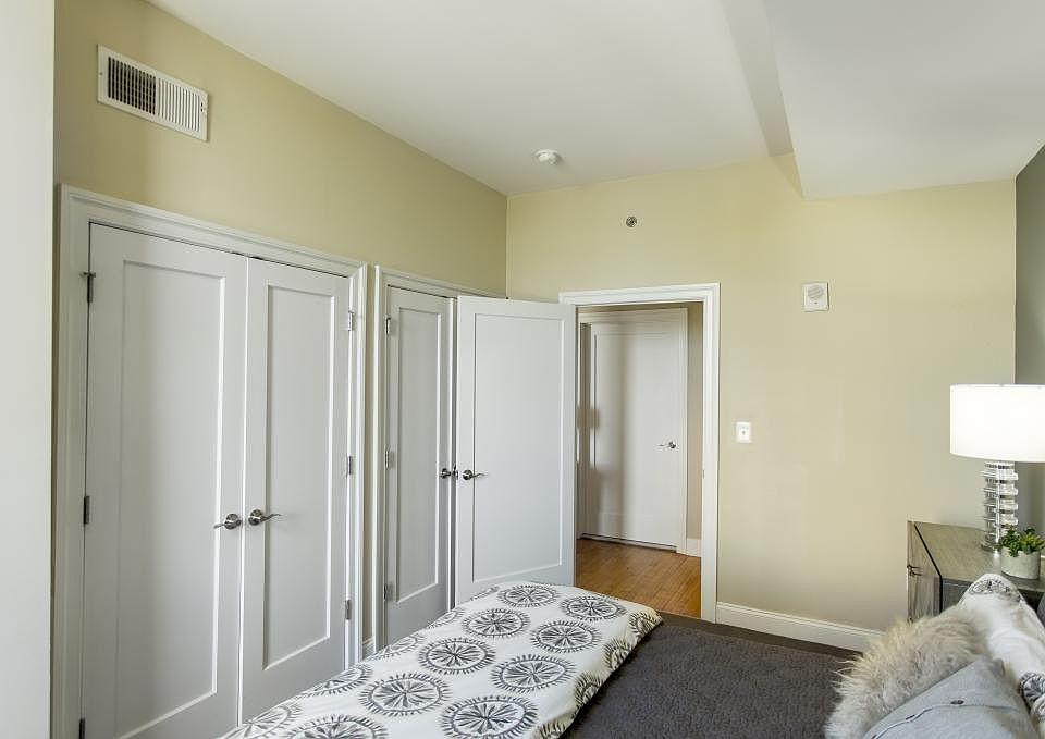 1st image of 232 N 21st St #9X3