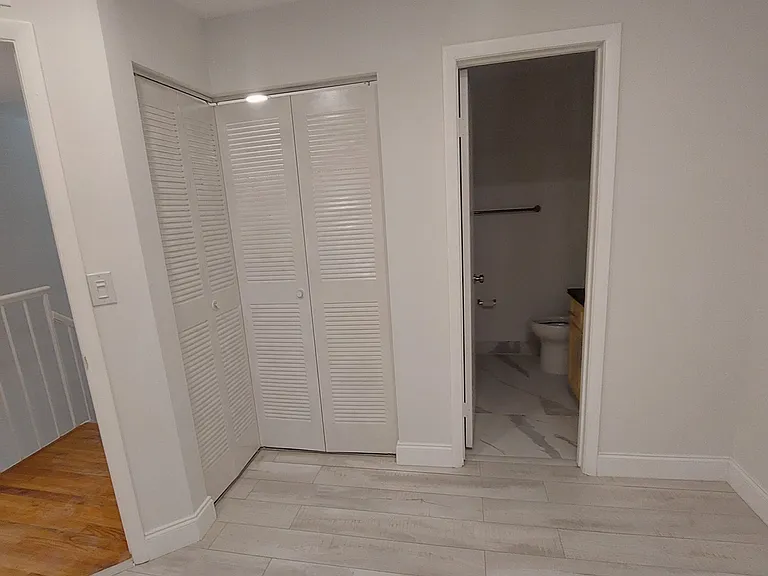 6835 SW 45th Ln — Photo 14