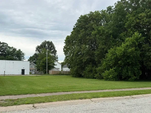 V/l 15 37 3e East St #6, Mishawaka, IN 46544