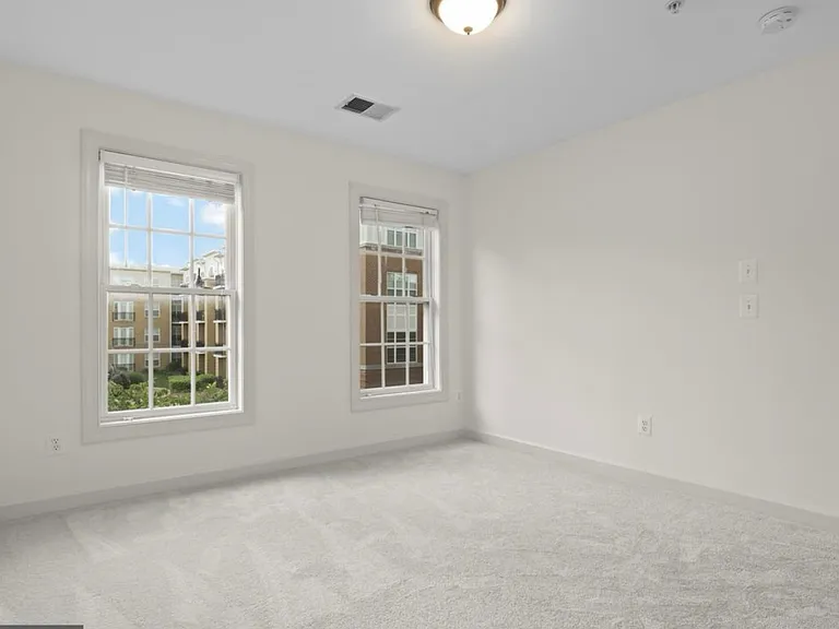 7980 Vigne Ct — Photo 23