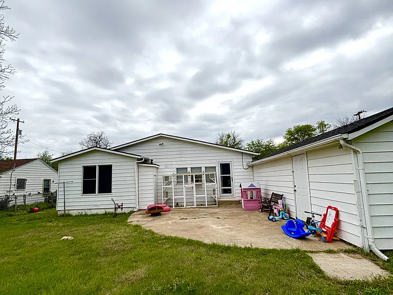 505 W Church Ave — Photo 12