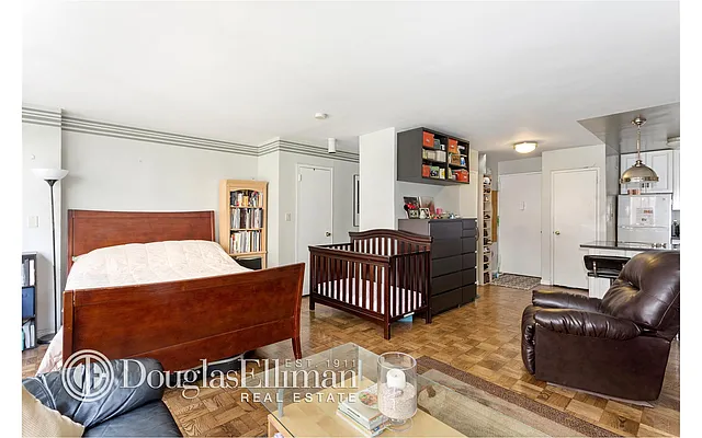 Sold by Douglas Elliman | media 7