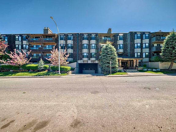 2nd image of 207-3730 50th St NW #207