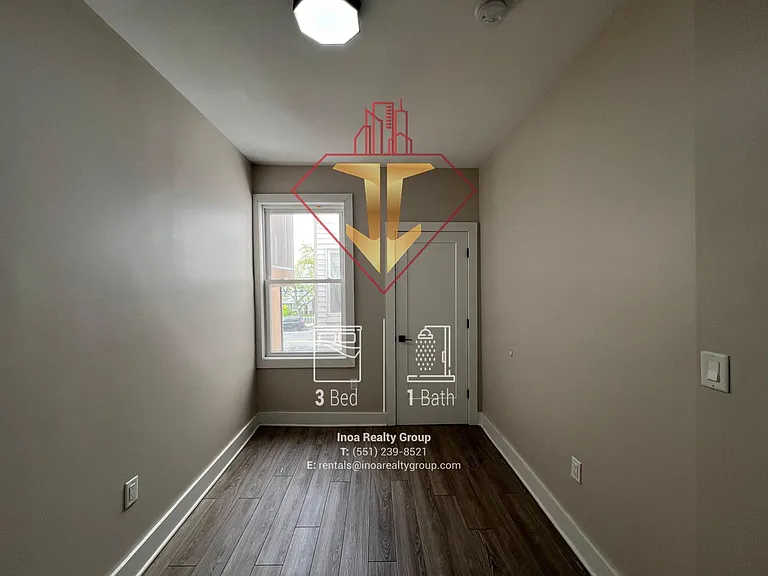 484 Kennedy Blvd #R2 — Photo 4