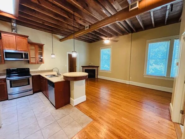 2 Bedroom, 1 Bath Apartment