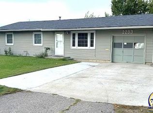 2233 SE Market St, Topeka, KS 66605