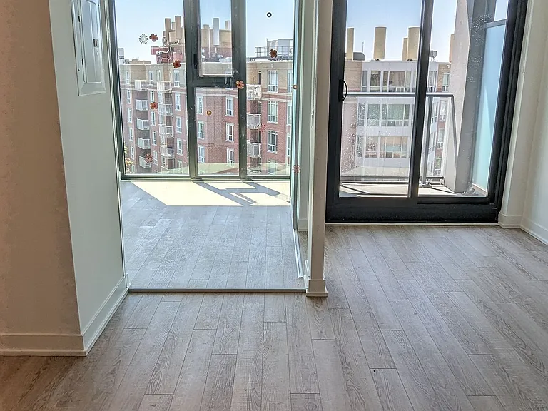 250 Lawrence Ave W #716 — Photo 10