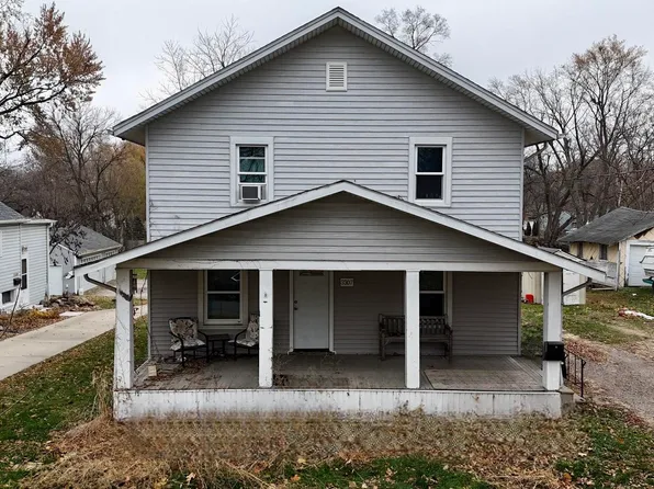 3307 50th St, Des Moines, IA 50310