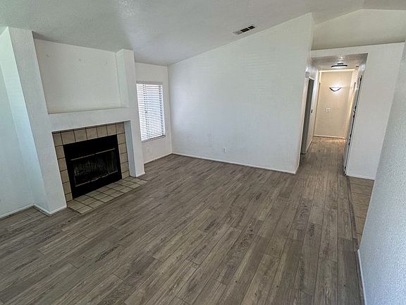 4th image of 29694 Saint Andrews Ct