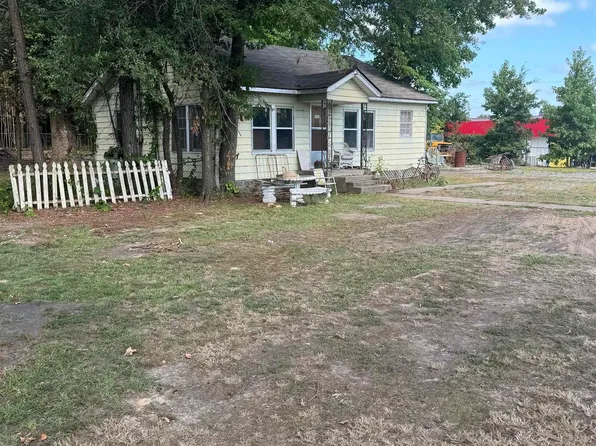7902 Dollarway Rd, White Hall, AR 71602