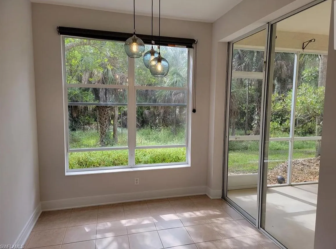 3 bed, 2.0 bath, 1438 sqft, $2,300 — Photo 3