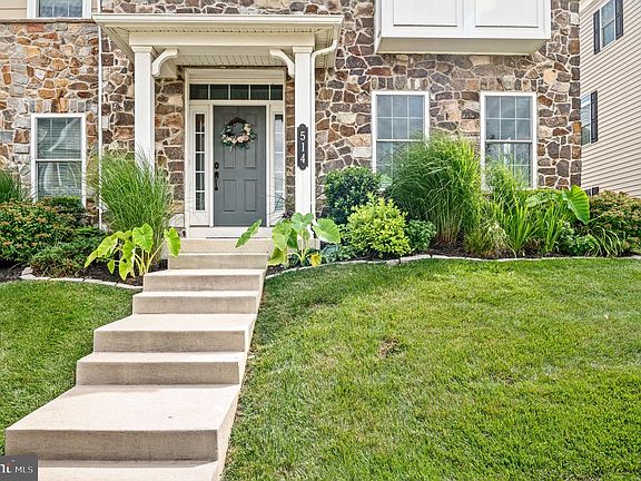 3rd image of 514 S Atwater Dr #103