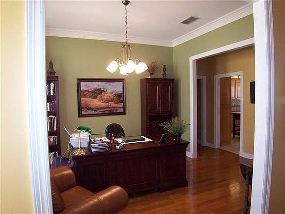 4th image of 9504 Tessa Ln