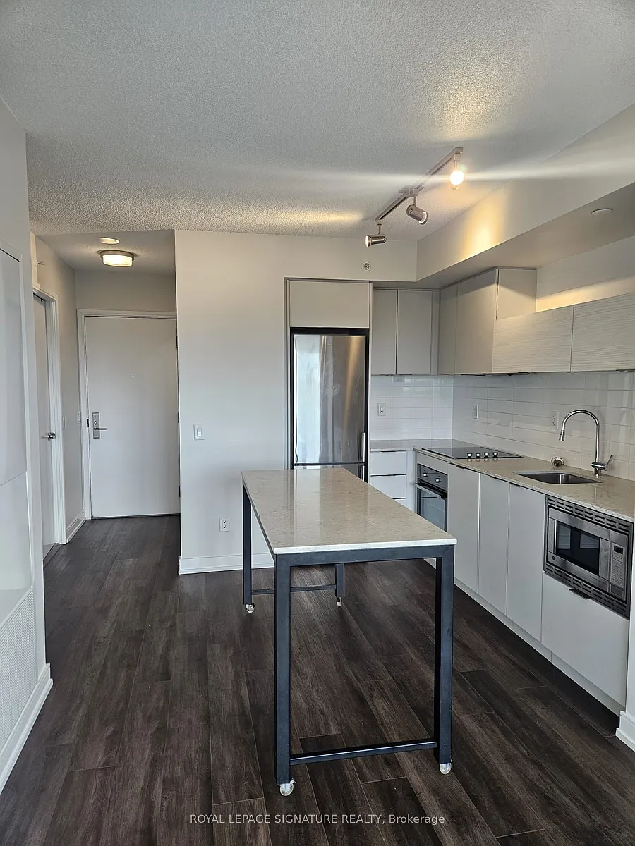 Building Photo - 20 Thomas Riley Rd #1603
