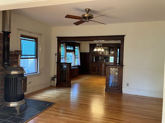 4th image of 3828 Pillsbury Ave