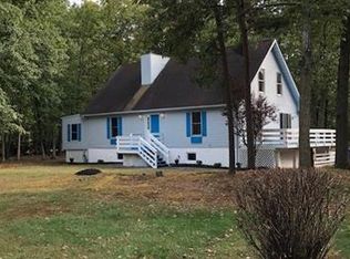 5 Carter Dr, Southampton, NJ 08088