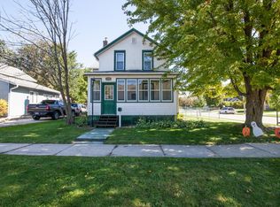 525 State St, Oconomowoc, WI 53066
