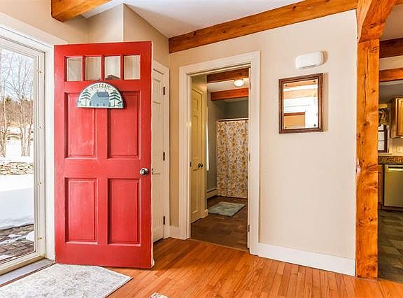 4th image of 385 Lucas Rd