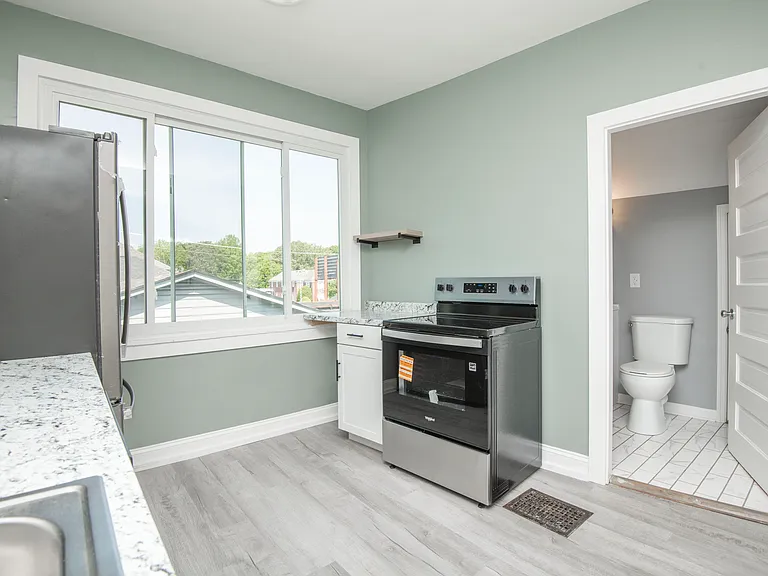 117 E Glenwood Ave #2 — Photo 8