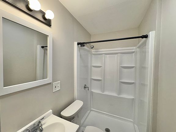 4th image of 163 Macomber Ave #1-B