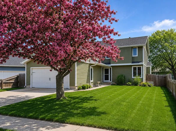 2516 White Oak Dr, Ames, IA 50014