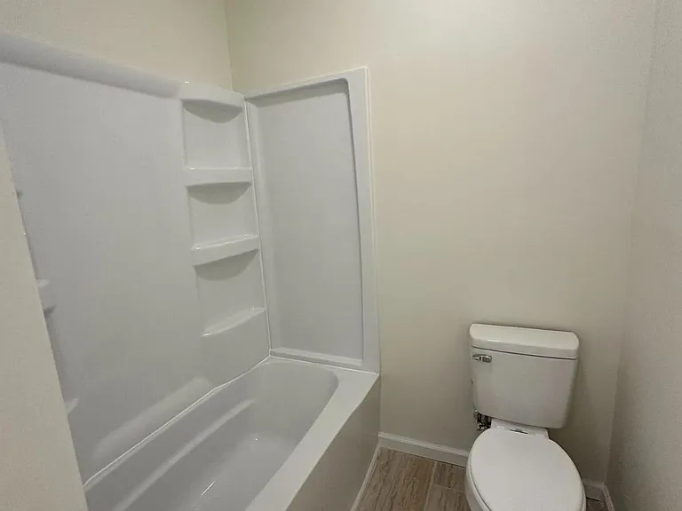 134 N Mechanic St #C — Photo 2