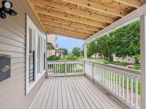 2nd image of 311 E 120th Pl
