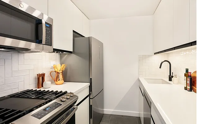 Rented by Corcoran | media 31