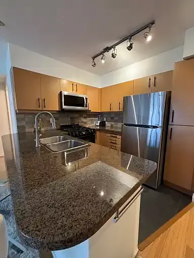 2 bed, 2.0 bath, 764 sqft, $3,150 — Photo 4